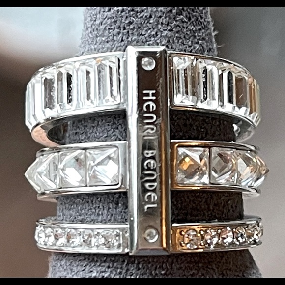 henri bendel Jewelry - Henri Bendel Baguette Swarovski crystal deco ring 6